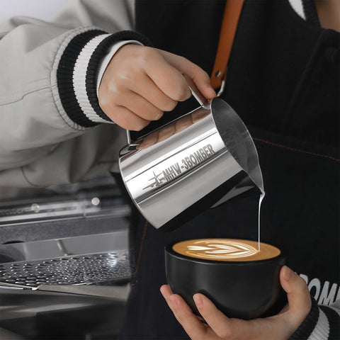 MHW-3BOMBER Latte Art Pitcher 5.0 – Brocca per Latte in Acciaio 304 con Beccuccio Coccodrillo